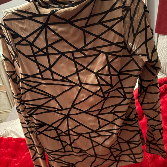 The Vintage Shop Tan and Black Patterned Top - Picture 8 of 8